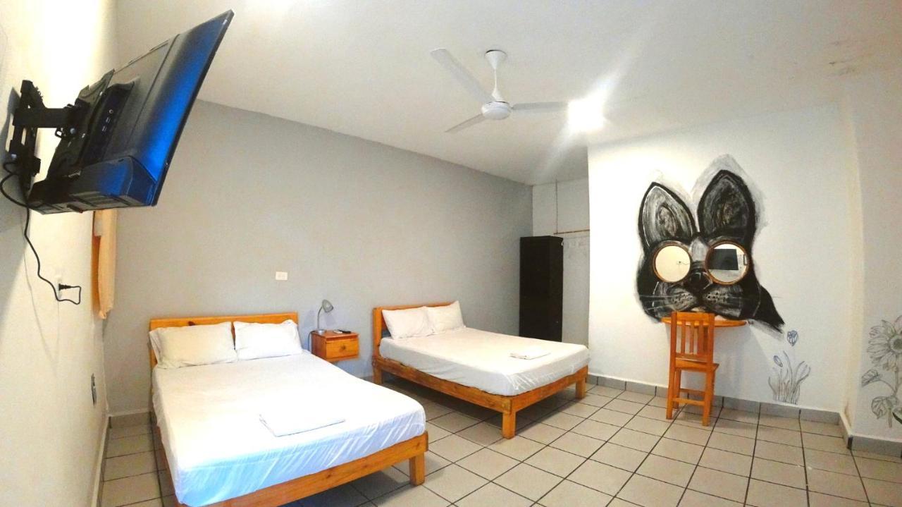 Izsla Suites Playa del Carmen Exterior photo